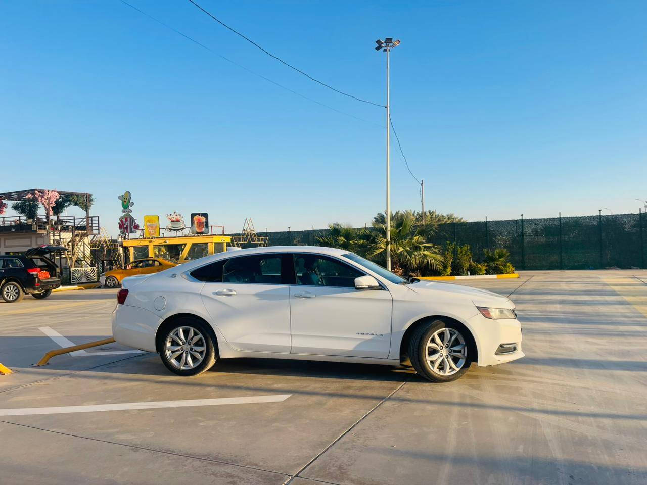 السلام عليكم
شوفرليت امبالا 2020 امريكي   رقم سليمانيه رقم الجديد سنويه لل 27 تحويل وكاله  شرط  قطعتين صبغ بدون دواخل ابد.   مواصفات 
5بصمات. بصمه تشغيل واربع بصمات ابواب 
كراسي جلد.  وكهرباء 
شاشه كبيره وكامره دواره 
مكينه 3600  بستم اكاديه 
قاصه داخليه 
تبريد قطعتين أمامي خلفي. منفصل مناخين 
تحكمات استريين جهتين واوامر صوتيه. 
اشاره بلمرايه. .
سياره كامله. مابيه نقص  للاستفسار الاتصال على الرقم ***********
السعر 140وبيه مجال
