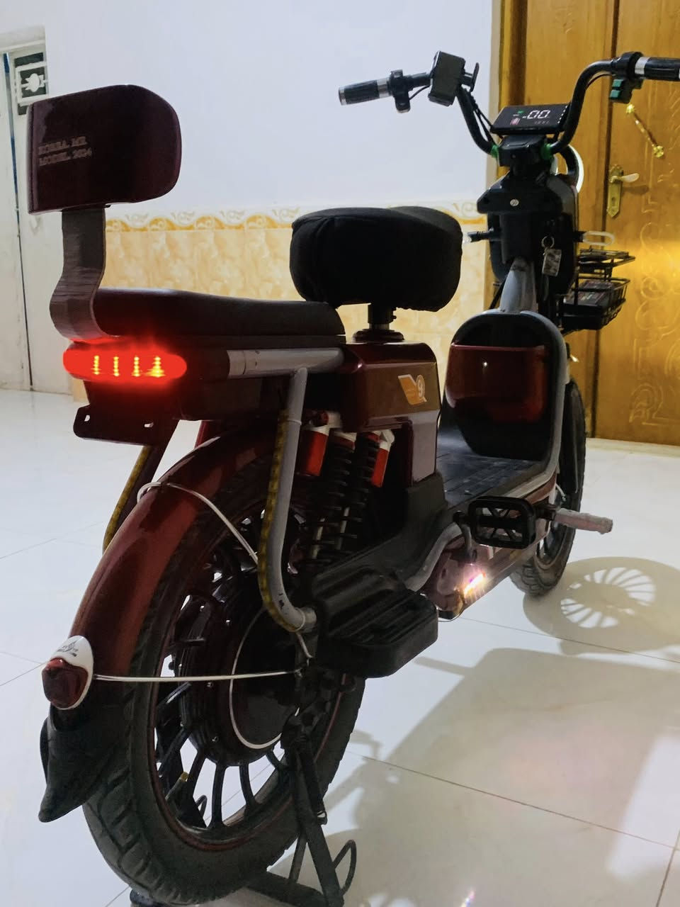 بايسكل شحن للبيع بطاريات جدد مديل 2024 بايسكل نضيف السعر 325وبي مجال مكان البصره الدير


**إذا كنت صاحب هذا الإعلان وتريد حذفه لأي سبب، رجاءا أرسل رسالة إلى الدعم الفني**