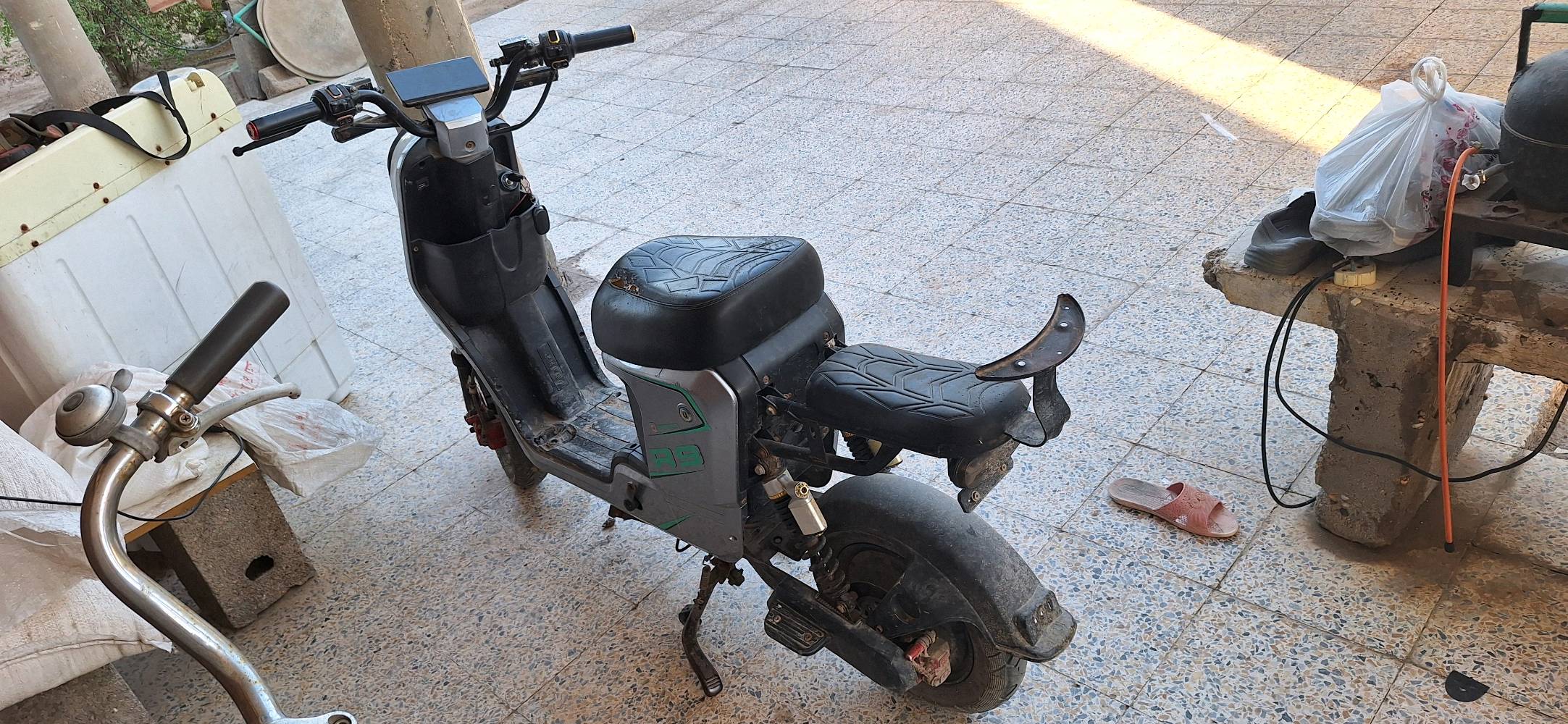 السلام عليكم دراجة r9 للبيع بسعر ٩٠ الف وبيها مجال الدراجة بطارياتها تعبانة كلش عوزها بطاريات المكان البصرة ابي الخصيب الصنكر قرب مازن سنتر