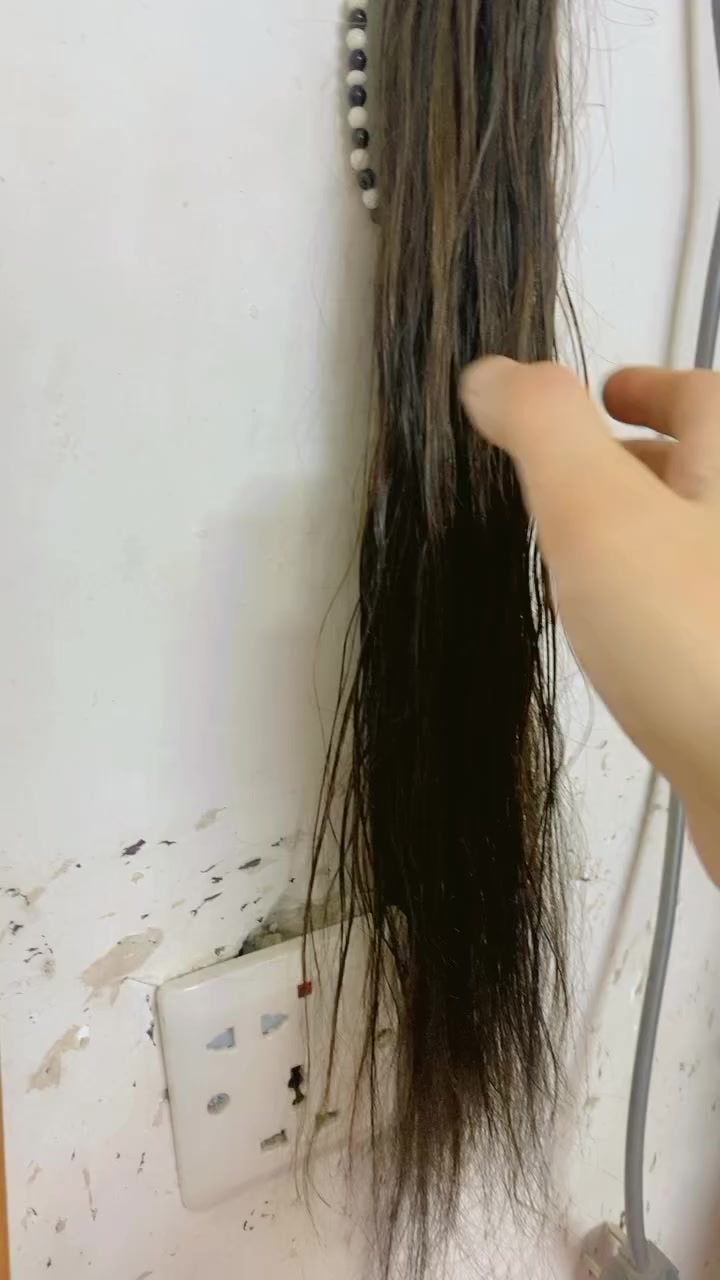 مساء الخير عندي هاذالشعر طبيعي اريده ب100 وبي  مجال الله شاهداخذته ب300قبل 4شهور طبيعي ينصبغ ويشسور


**إذا كنت صاحب هذا الإعلان وتريد حذفه لأي سبب، رجاءا أرسل رسالة إلى الدعم الفني**