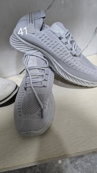 مقاسات ٣٩-٤٥ • عدد محدود • الحقلانيه