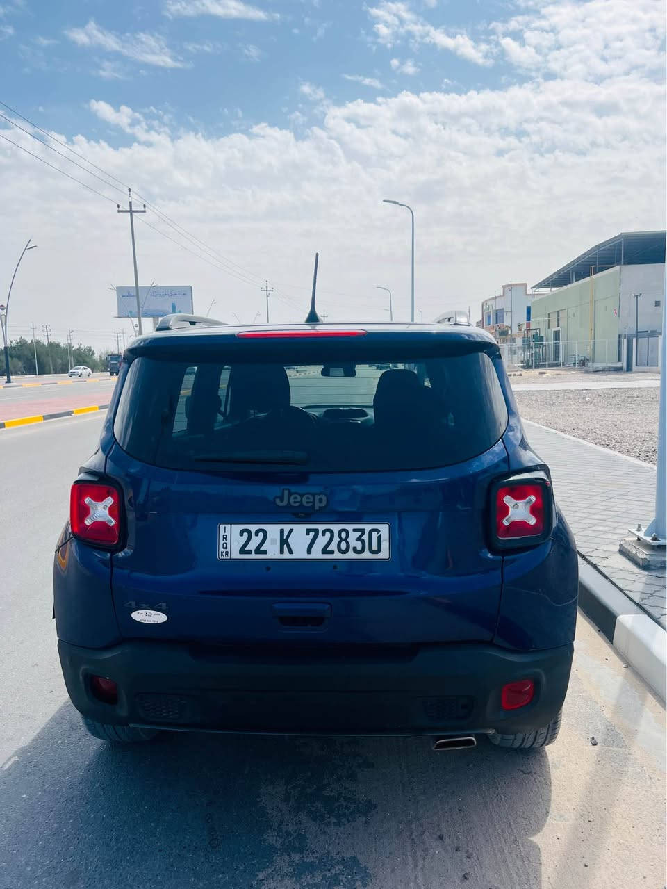 سلام عليكم 
للبيع او مراوس 
موديل 2021
 جيب رنكد
فول مواصفات 

فور ويل        ( 4X4 )
بصمه 
كامره 
شاشه كبيره 
رادارات

 
تحكم ستيرن جهتين
هند بريك دكمه كهرباء
نظام مانع انزلاق
منفذ ( AUX ) وبلوتوث 

نظام ( A B S )
نظام سبورت
نظام ايكو 
سياره جديده
 حداده جديده  ترايك وين ماتريد
السعر  110$ 
رقم الهاتف ‭0783 845 1924‬ البصرة, العراق
