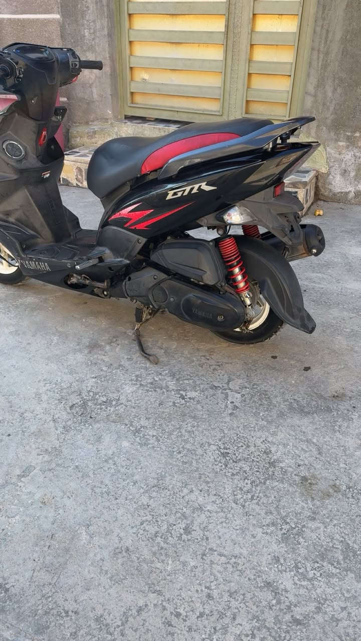 سلام عليكم جي تي ار دراجه جديده كل نقص مابيها ماعدا التريشه مكسوره ويل ابيض بلاد مكينه كفاله عامه لا مفتوحه لا تنقيص لا تبخير شلعه ومعدل كلها شغاله نص نكره بكل وقت السعر 950 وبيها مجال بصيط مكاني الشعله ***********
