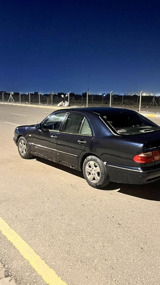 ام عيون موديل 1997 مكينة وكير وحدادية جاهزات مصبوغه عام حادثها باب صدر مبدل فقط سيارة نضيفة  مكان نجف راعيها موجود كبل داور سعر 68 وبيها مجال بسيط شراي بي خير ويدلل 
***********
