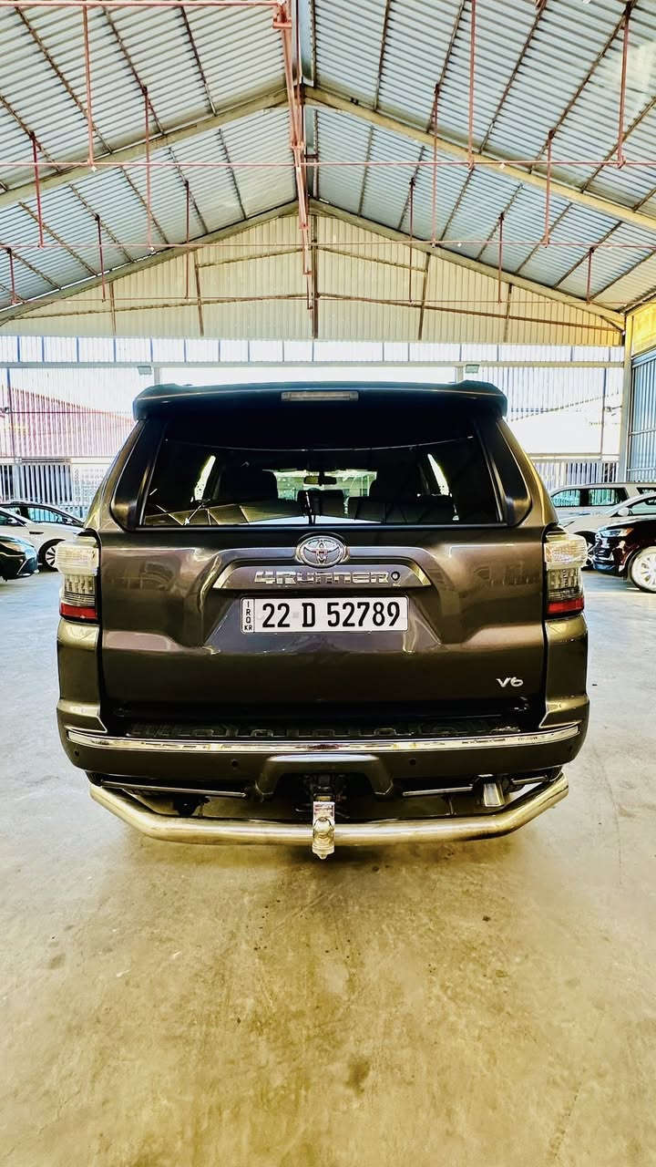 السلام عليكم
فور رنر 2017 
ستة سلندر V6
دفع رباعي 
شاشة كبيرة 
كاميرا 
تحكمات جهتين 
كروز سرعة 
7 راكب 
رقم وسنوية وهزة جديد 
رقم اربيل 
مكان السيارة اربيل 
بيهة صبغ اربع قطع بنيد وجاملغات ثنين وقبغ الصندوق بدون شواصي 
السعر المطلوب 205 ومجال بسيط
ت ***********
