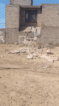 سلام عليكم قطعه مساحه ١٠٠ مربعه ١٠ب١٠ مكان سبع قصور شارع أبو علي قرب حسينه الزهره سعره 13بيه مجال هاذه رقمي ***********
