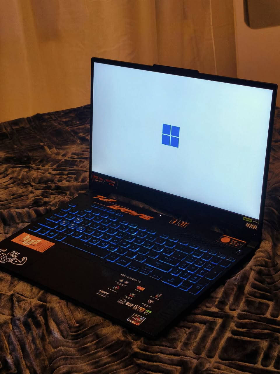 سلام عليكم PC Gaming

ASUS TUF A15 

كرت الشاشة  RTX 4060 8G

المعالج RYZEN 7-435 HS

الذاكرة  512G SSD الجيل الرابع 

و زائد M.2 SSD 2TB الجيل الرابع سرعتهة7,400MB

 

الرامات DDR5 16G

الشاشة (حجم 15.6) 2K 144Hz

الباتري 4CELL 90WH

الشاحنة سرعتهة 240v~50-60Hz

تجي وياهة هداية ستاند تبريد 5 مراوح 

و يدة Gaming

للاستفسار و السؤال رقمي واتس و تلي 

*********** 

و كلشي بالضمان و اني بخدمتكم
