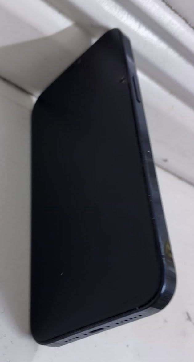 سلام عليكم ايفون 12 برو ماكس ذاكره 256 بطارية 77 للبيع او مراوس مكاني مدينة الصدر ***********
