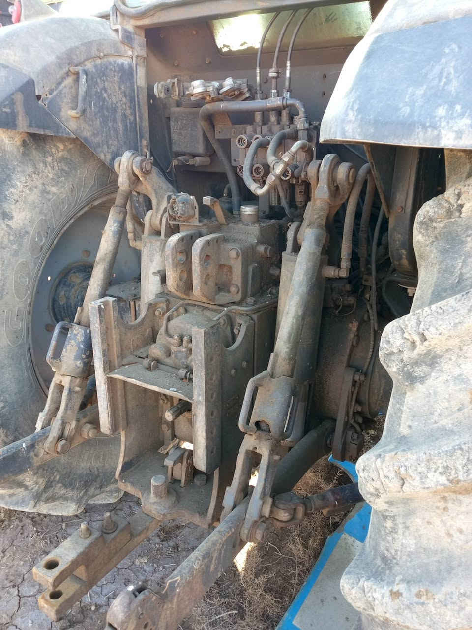 السلام عليكم لانديني للبيع حجم 185 فول عادي***********
