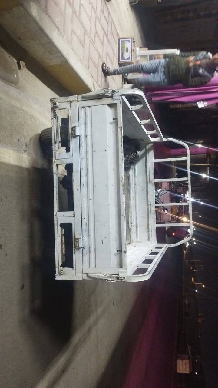 سلام عليكم ستوته للبيع ميدل ١٣ اوراق بديها نضيف ما بي خياس مكينه نص عمر تواير جوبلس نضيفات مال تعمير مكانها شطره السعر اتصال عل رقم ***********
