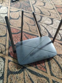 روتر وصحن للبيع اتصال ع الرقم 07805061082