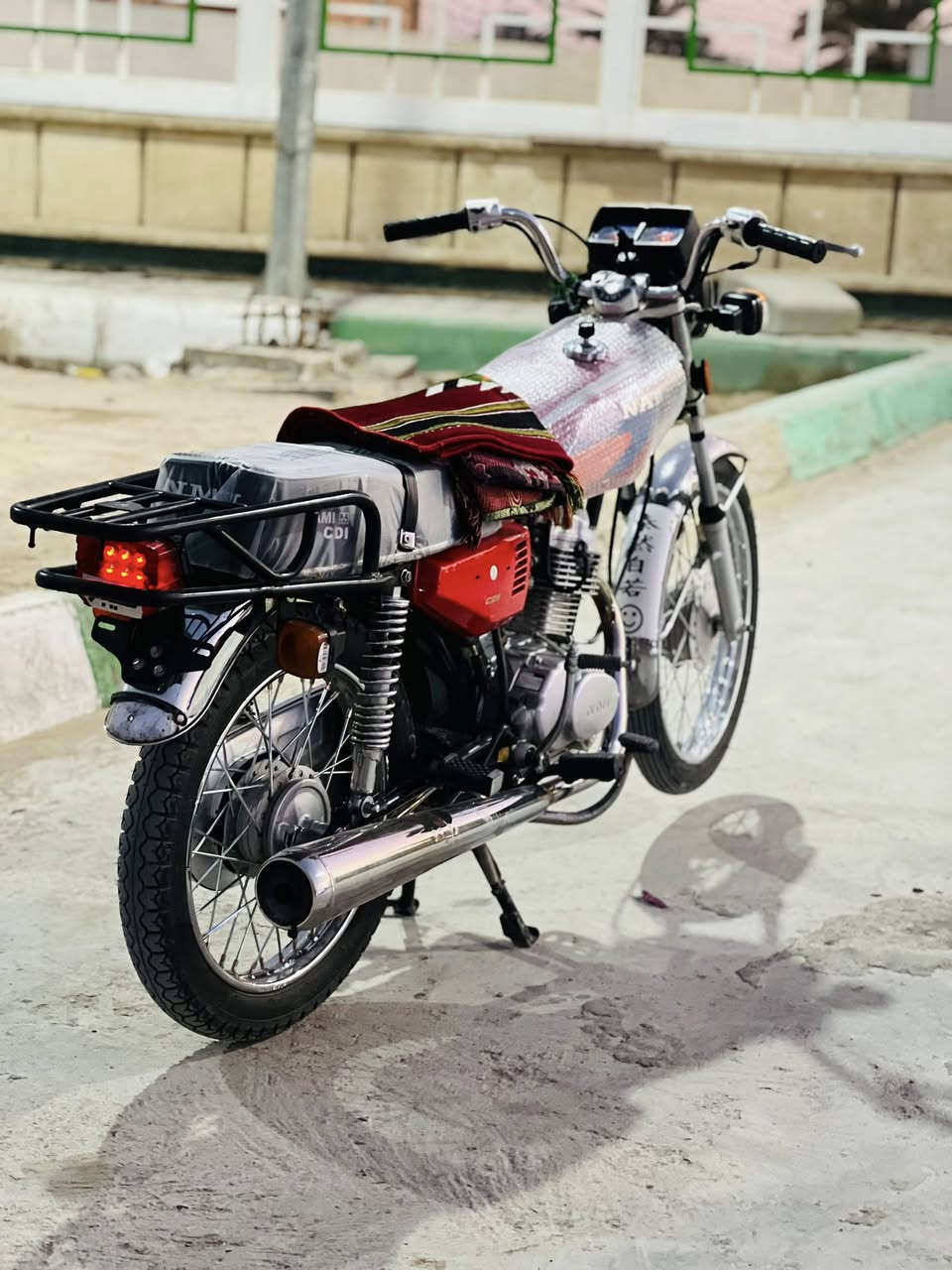 السلام عليكم مطور تعمير 2025 شاصي 13دراجه نضيفه وتخبل  ومانقصه شي مكان كربلاء سعر واحد وخمسين هااذ رقمي بي وساب ***********
