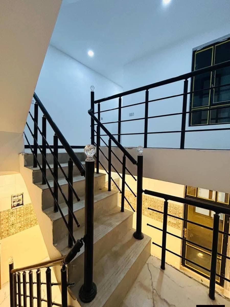 سلام وعليكم 
✨ تدوّر على بيت مرتب وجاهز؟
🏡 بيت طابقين ما يتفوت – مناسب للجادين بالسكن
📍 الدورة / البوعيثة / مجمع السلطان
المساحة 75م

✔ 3 غرف نوم
✔ 2 حمّامات
✔ صالات واسعة
✔ خدمات كاملة وقريب من كل شي
📄 طابو زراعي سند 25تنازل شركه واقرار محكمه 

📞 ***********
📩 راسلنا خاص للتفاصيل
 #هاشتاك #دعم #مشاركات #تفاعل #لايك
