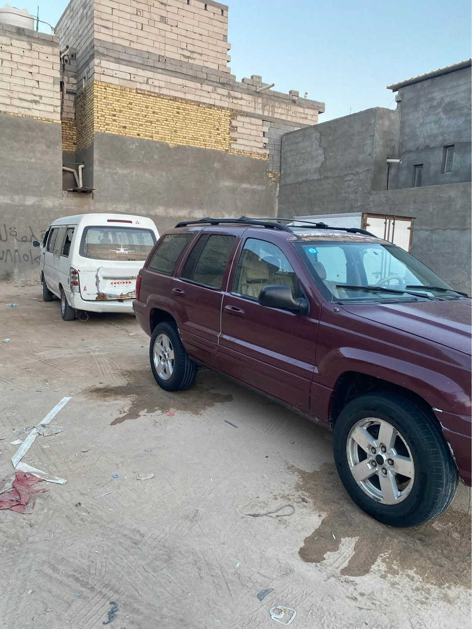 جيب شيروكي 2000السياره معلايه 2006 السياره ماشين بالمعامله صاعده هزه واصله لدفع الكمرك بيها مكينه وكير vvti  حداده تعبانه سعرها 35وبيها مجال للشراي
الرقم *********** ابو الخصيب, البصرة
