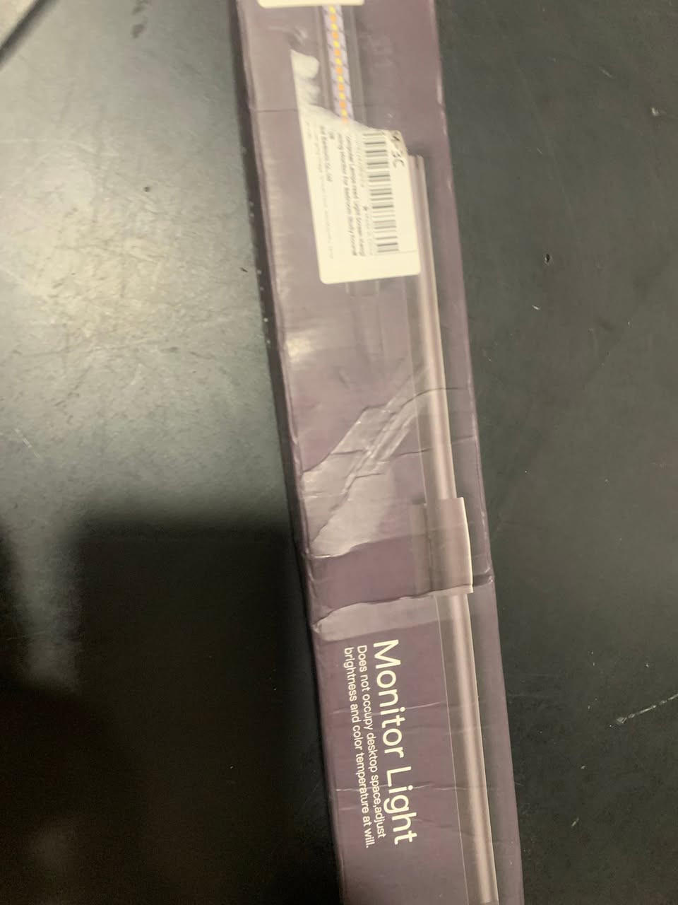 هذا المنتج هو شريط إضاءة الشاشة الذكي (Monitor Light Bar)، وهو مصباح يُثبت فوق شاشة الكمبيوتر ليضيء المكتب مباشرة دون أن يأخذ أي مساحة من الطاولة.السعر خاص.


**إذا كنت صاحب هذا الإعلان وتريد حذفه لأي سبب، رجاءا أرسل رسالة إلى الدعم الفني**