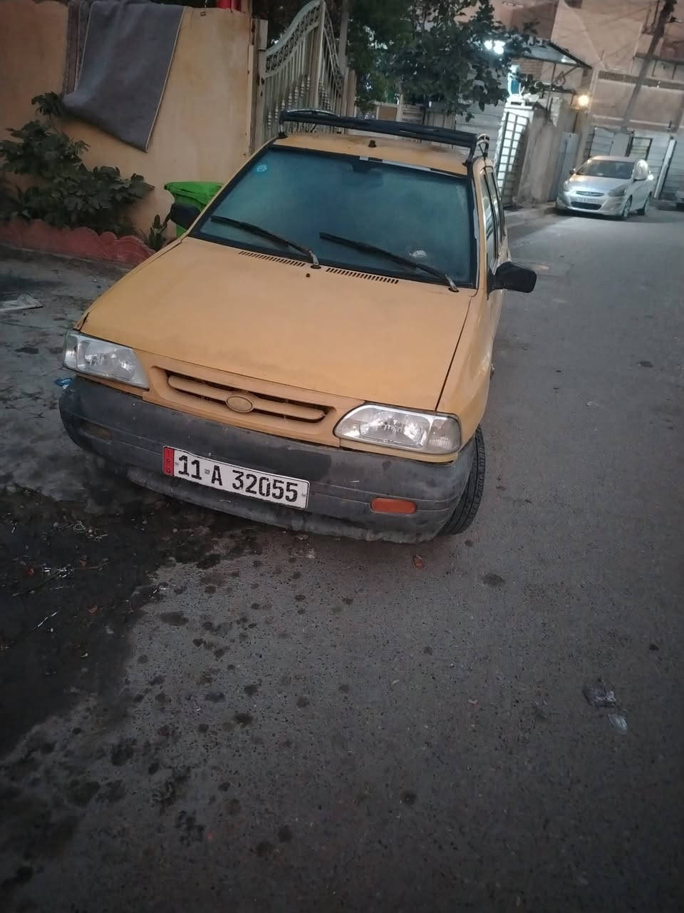 سايبه للبيع موديل ١١ بسمي رقم جديد مصفره شواصي جيده محرك ايبخر بغداد حي العامل السعر ٢٠ بي ***********
