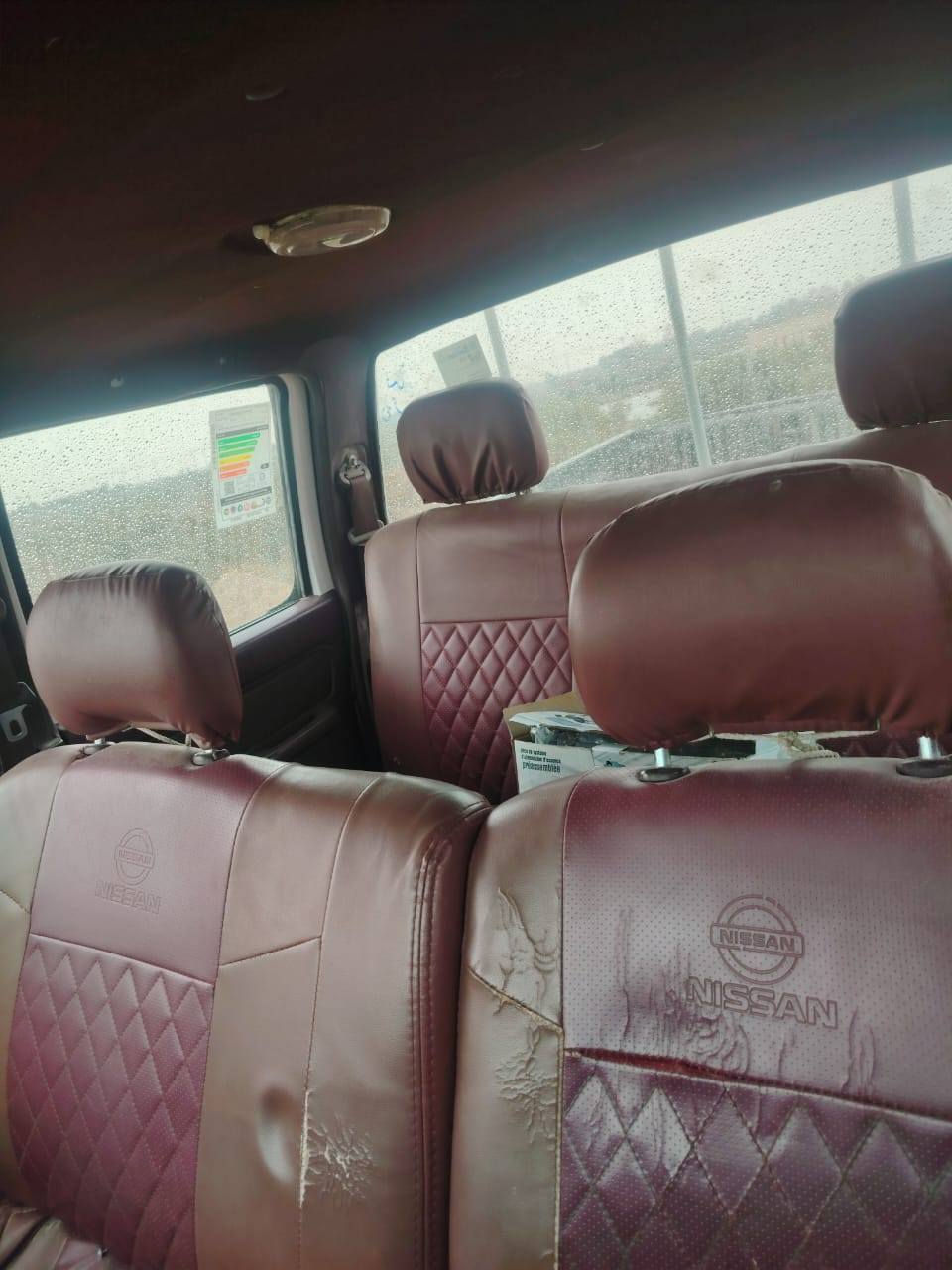 نيسان للبيع نظيفه وحلوه موديل 2014
***********
