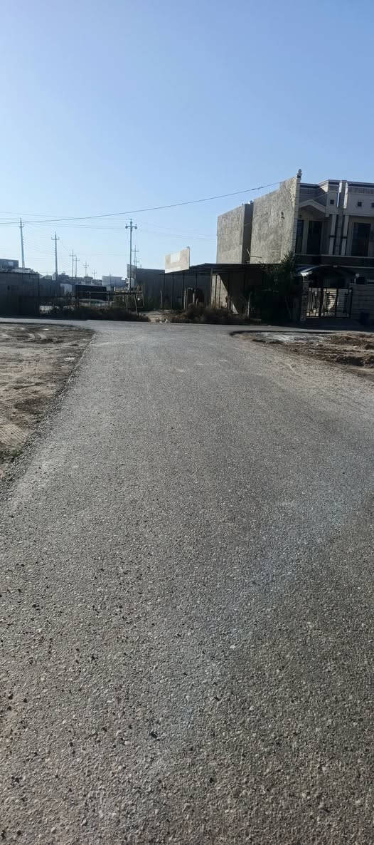 سلام عليكم يوجد قطعه ارض للبيع بموقع مميز
مكتب العز للعقار والمقاولات العامه 

قطعه ارض للبيع المساحه 240 متر ☑️ 

الواجهة 12 متر ونزال 20 متر ☑️

قطعه بجر طابو زراعي سند 25 💯☑️

شارع القطعه 10  متر مربع كله تبليط ☑️

خدمات كامله ماء كهرباء سكن متاكمل خدمات متكامله ☑️

مدارس ابتدائية متوسطه معاهد روضات مدارس اهلي ☑️

كل احتيجات الدار موجوده ☑️

الموقع الانبار الفلوجه حي الجيغيفي الثانيه قرب الجمعيه الحمره ☑️
اي ستسفار الاتصال على الارقام التاليه ☑️💯
***********
العز للعقار
