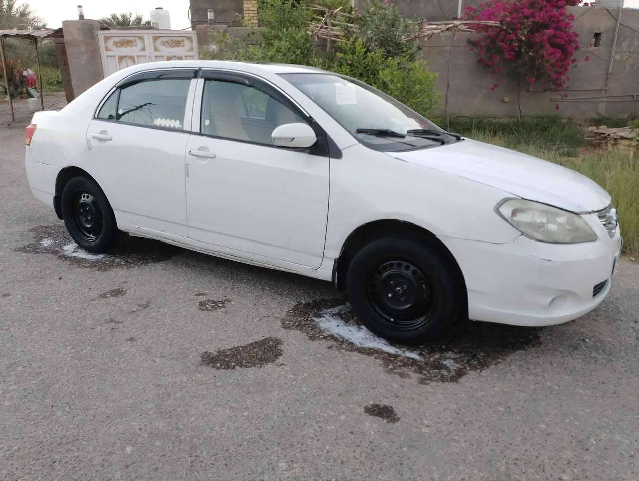 السلام عليكم بي واي دي رقم نكليزي بسمي مكفولة بيه كتاب فحص كهربائات كله شغاله تبريد مكيه وكير جاهزه السياره مكان ناصريه مركز 47 بيه مجالل
***********
