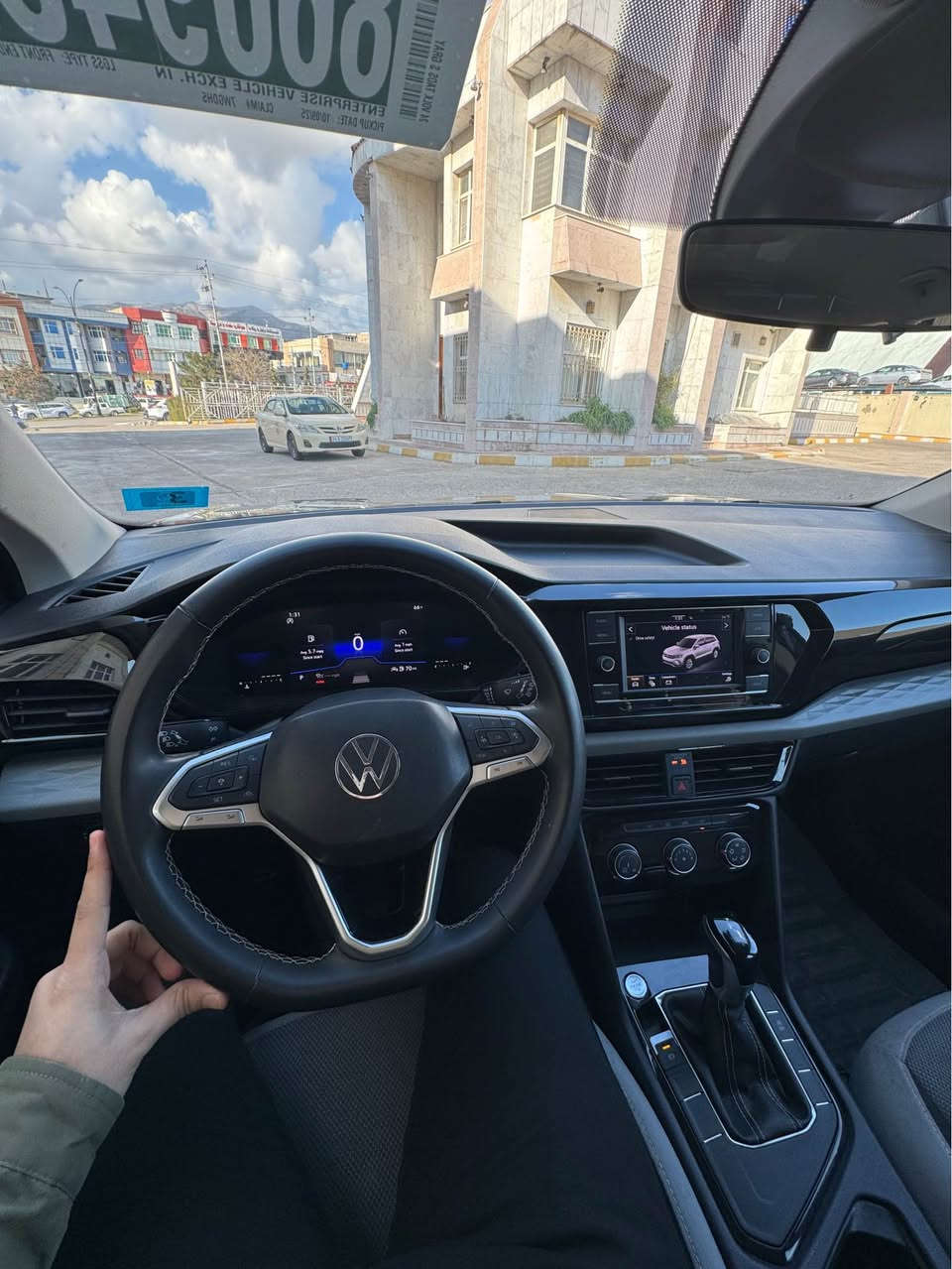 Volkswagen Taos S 2024   ✔️
فولكسواغن تاوس اس ٢٠٢٤

حادث خفيف ✅

عربي: بدون صبغ بدون تبديل بدون دواخل 👌
٤١ الف ميل ماشية و ارباك سترن سستم
رقم الشاصي بالصور شوف الحادث فقط شوي دعامية

كوردی: بێ سبوخ بێ پارچە گوران بێ داخلی
٤١ هزار میل رویشتییە و ارباک سوکان سستم
رقم شاسی لەناو وێنەکاندایە حادیسەی تەنها کەمێک دعاميە

مواصفات S 🎖️
بصمة و كيج الكتروني و بريك بصمة و دواخل بيجي و رصاصي، رادار خطوط الشارع و رادار امامي و خلفي و رادار نقطة عمياء و حساس ٣٦٠ درجة، شاشة و كاميرة خلفية، لايت زينون و ويل كروم و بعد بيها مواصفات .....

كل شي بلادي شركة شرط رادار حجر راديتر 💯
كير محرك مضبوط و مو مفتوح 💯

شرط الترقيم و يترقم محافظات شيمالية ✔️

سعر 🔥 135 ورقة قفل
مكان عقرة "ئاكرئ"
واتس اب و كورك ***********
0750-773-94-71 اكر, نينوى
