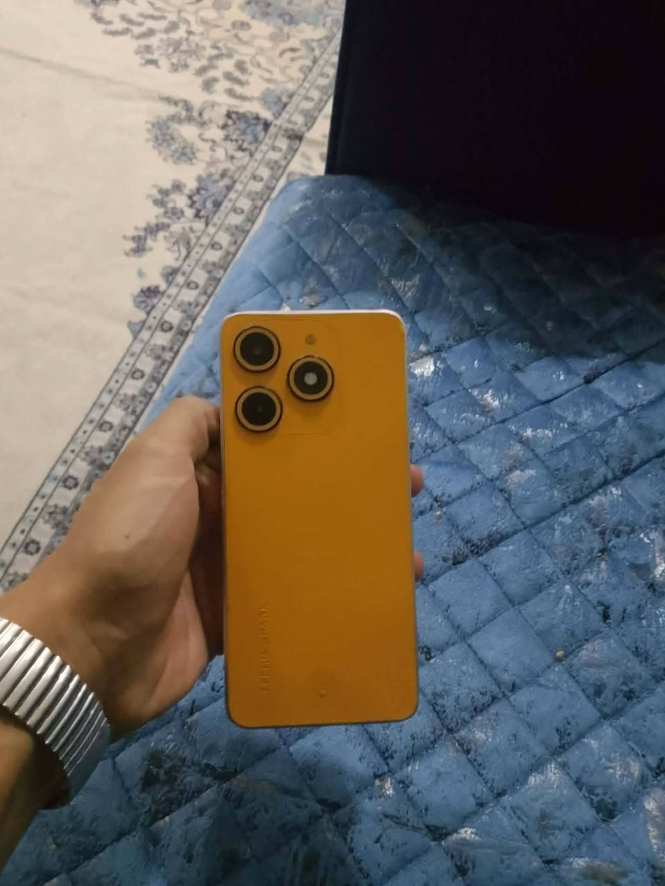تكنو سبارك 10
ذاكره 128 عشوائيه 8 

اتصال تكنيك كامرا كله شغال ضهر جلد 

سعر 100 وبي مجال تصال أو خاص ***********
