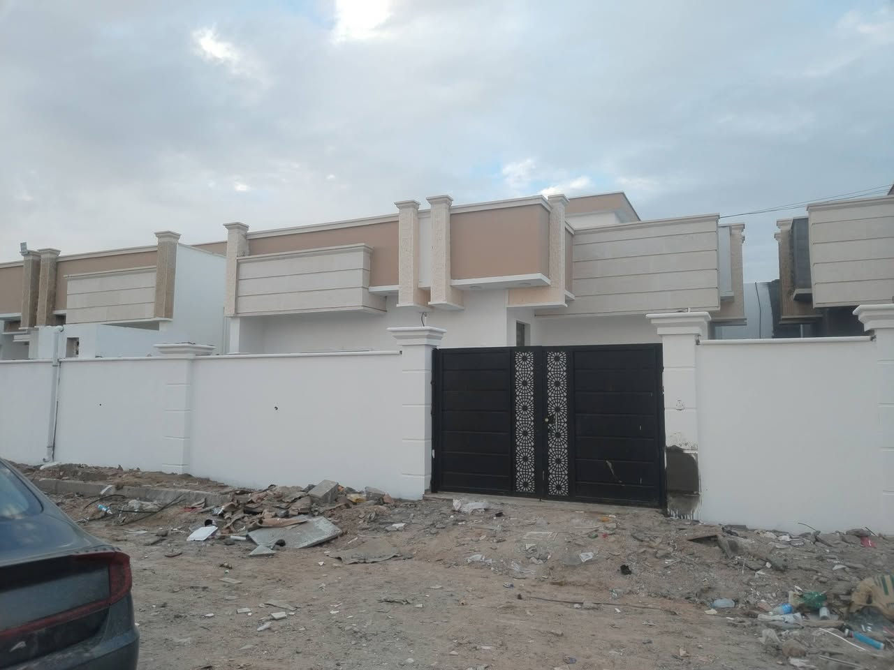 بيت للايجار في مجمع المستقبل غرفتين نوم وصاله ديوانيه  بيت ممسكون التواصل وتساب ***********
