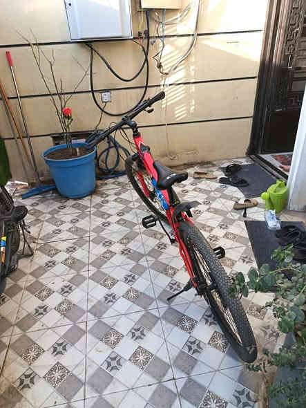 بايسكل أخو الجديد أستخدام قليل رايده 100 ألف مكاني بغداد حي الجهاد ***********
