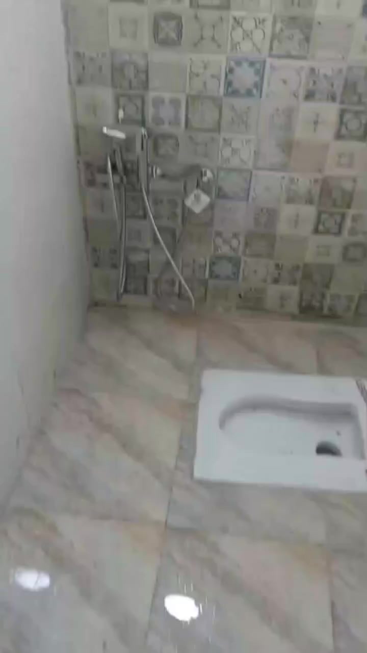 السلام عليكم هاذا شغلي درجه اولا شغلنه بيوت عماير صيانه صحيات تاسيس حديث العمل داخل  بغداد فقط ***********
