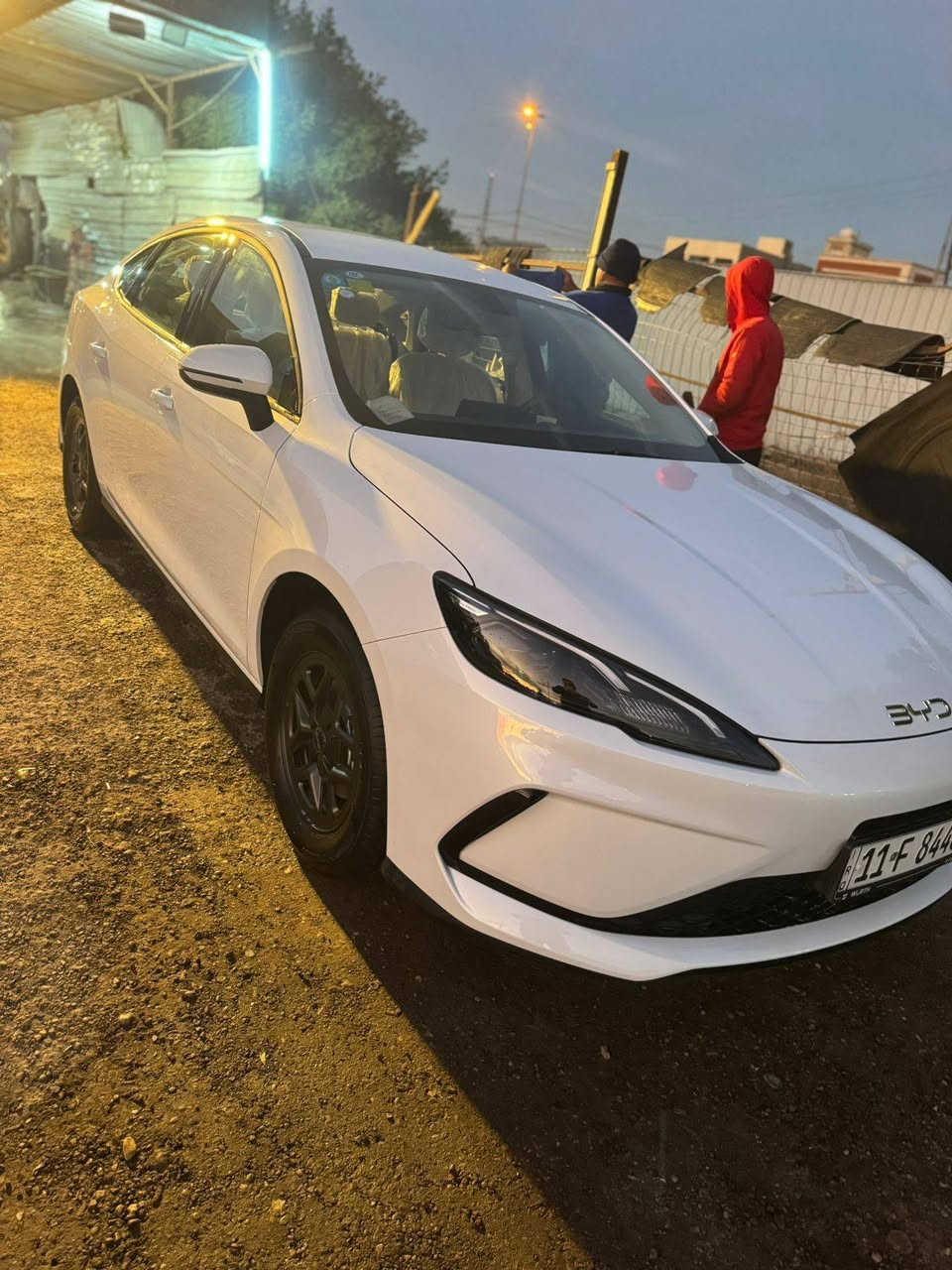 السلام عليكم
بيـع او مــراوس (حسب القناعه)  
BYD _ سـيـل 5 _ 2025 
مـــــرقم بغــداد بأسمي  
مواصفات Seal 5 معـروفه لاتعـد  
السيـاره بحـالـة الشـركـه والزيرو  (ممشى جداً قليل) 
عنواني / بغداد حي الجهاد 
للأستفسار /*********** -متوفر واتساب-
