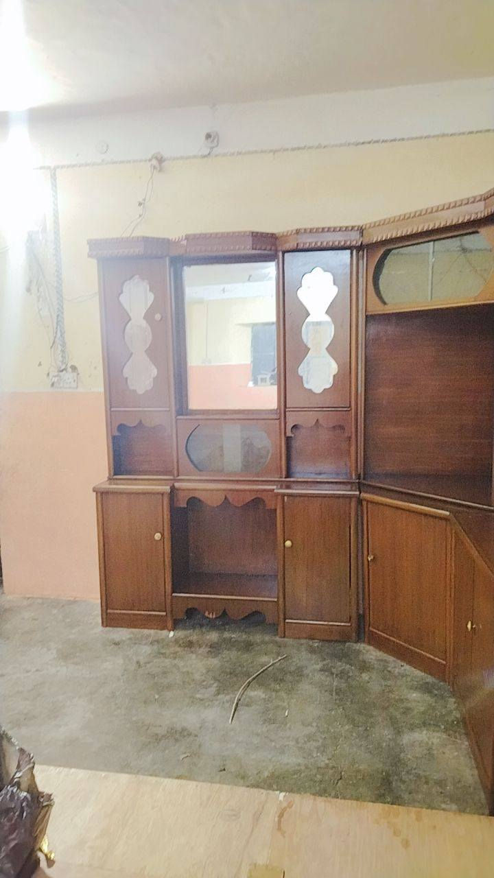 السلام عليكم يوجد غرفه مسرح ست قطع للبيع خشب صاج عراقي السعر ٧٥٠ وبي مجال للاستفسار على هاذ الرقم *********** يوجدوتساب
