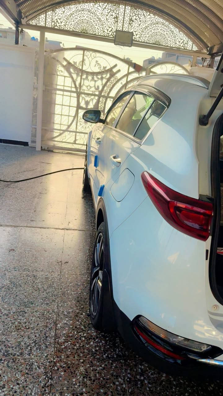 سلامً عليكم 
كيا سبورتج وراد خليجي
موديل 2020
وقمً بغداد حره
سنويه جديه بسمي
سياره مكفوله
محرك 2000دوش
سويج موًبصمه
شاشه كبيره 
مري شفط
حساس خلفي امامي
داخلي عسلي 
ويل كب 19
ماشيهً 62000km
سيارهً نضيفه
كشنات كهربايه
عنوانً /بغداد /طالبيه
***********
السعر 203وبيه مجال بسيط
