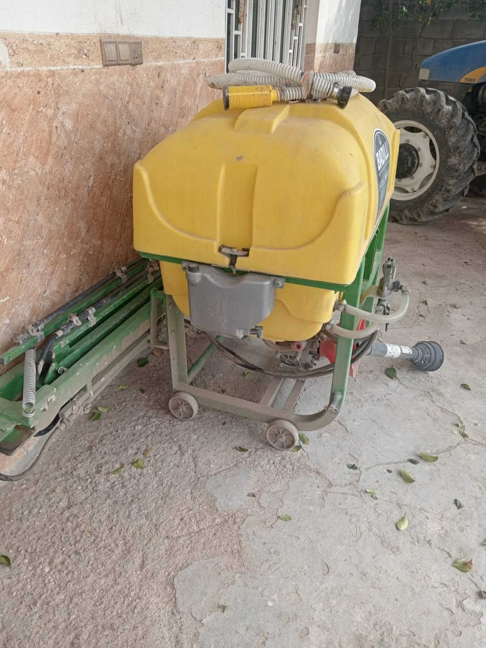 السلام عليكم للبيع معدات زراعيه حديثه تركي + عمل مرازه حديد ثقيل عمل دراجه اولى + خرماشه 3 متر حديد ثقيل + فدان ثلاثي حجم عشراه البير مكفول + مرشه كوبراه جناح ثقيل +باذراه حجم خمس وزنات يداه + معدلان تركي ابو صينيه دوار معدات كامله شرط نظافه دراجه اولى مستخدمات موسم العنوان واسط الزبيديه للستفسار اتصل ***********
***********
