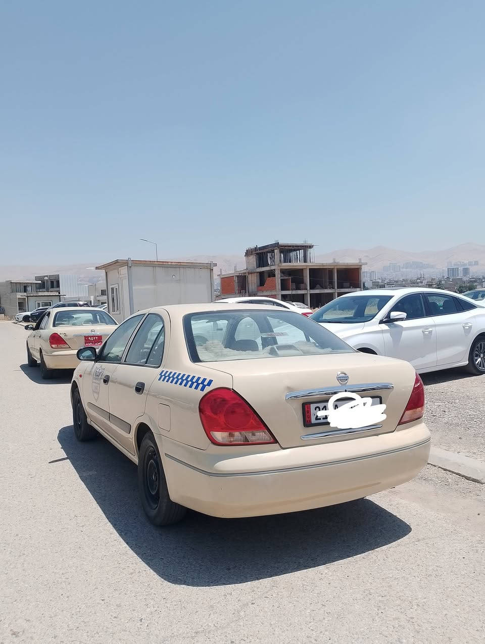 تەکسی بۆ فرۆشتن ٢٠٠٩ مەکینە ١٨ ٣ پارچەی بۆیاخە رەقەمی تازەیە  سەنەوی بەسەرچوو ژینگەی  پێشتری دراوە بۆ سعرو معامەلە پەیوەندی بکە***********
