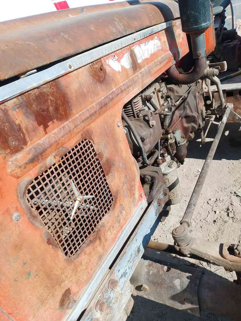 مكينه عنتر للبيع السعر 8500وبيه مجال قليل رقمه كربلاء رقم ابيض مدخل كربلاء المقدسه الوند***********
