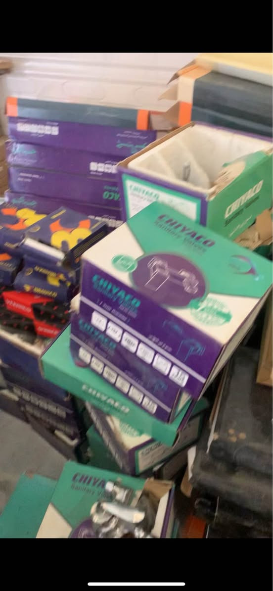 سلام عليكم للبيع مواد انشائية تصفية محل بيع شلع تفيد اصحاب المحلات الانشائية ولي يريد يفتح المحل كافة المواد موجودة من الخلاطات الاصلية موجودة شراي يتصل *********** موجود واتساب عمارة, ميسان
