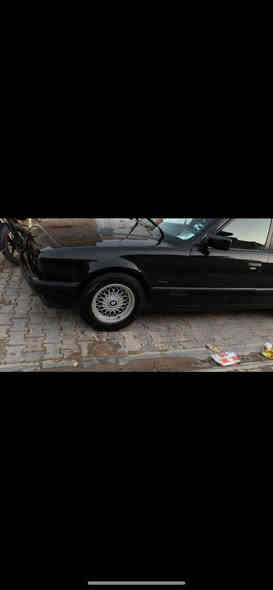 سلام عليكم شباب بي ام موديل 91حجم 520كير ومحرك بشرط كير عادي شلعه تشك الكاع كشنات كهربائي جام كهرباء فتحه تخم تاير جديد حداديه جديد جديدة وإدامة كامله تدفئ تبريد ثلج تحويل ثاني يوم اتصال…*********** سعرها 48وبيها مجال
