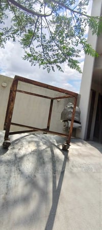 قاعدة مبردة • صغيرة