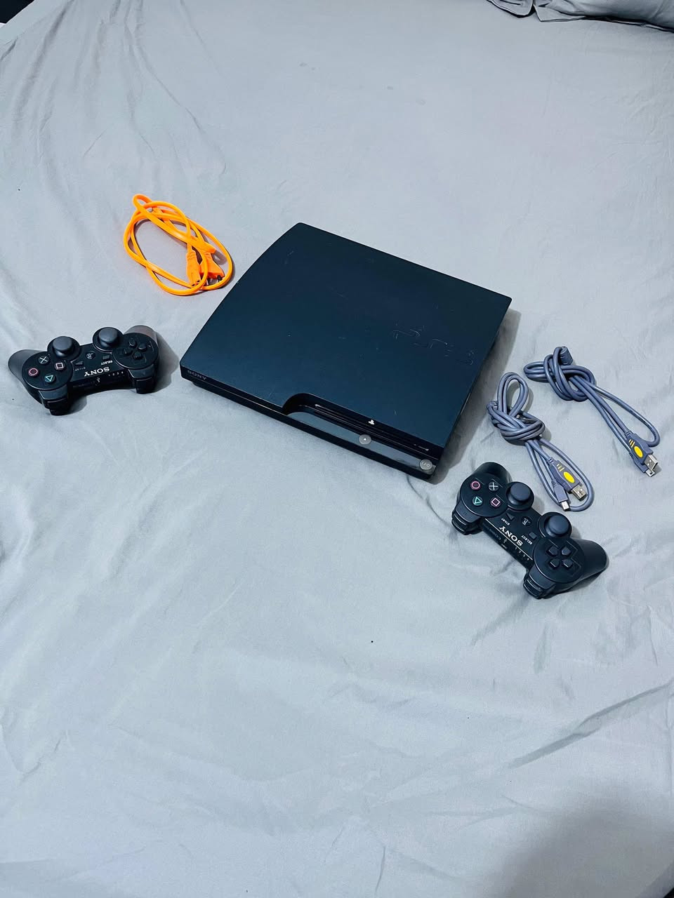 بلي 3 سلم + العاب عديده ومن ضمنها بيس +يدات2 + كيبلات تشغيل والHDMI وكيبلات شحن يدات 2 جهاز نظيف ومستخدم قليل مثل ماواضح بالصوره اي استفسار اضافي مراسله خاص سعر 110 وبي مجال بسيط كلشي يتوفر توصيل أيضاً 🚚


**إذا كنت صاحب هذا الإعلان وتريد حذفه لأي سبب، رجاءا أرسل رسالة إلى الدعم الفني**
