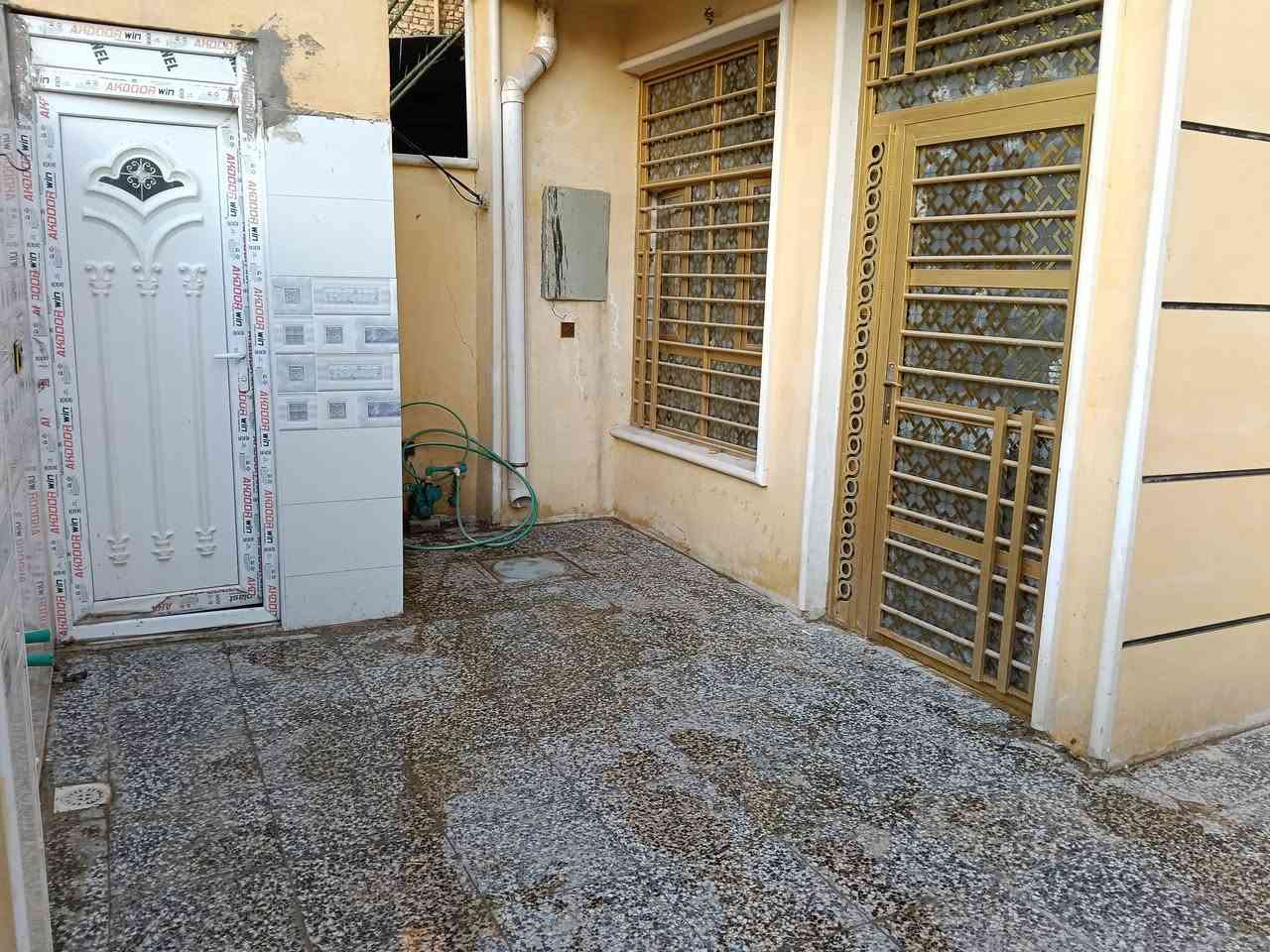 السلام عليكم دار للبيع 140  متر طابق واحد بغداد الكمالية بستان علي كمال سند 25 مربع ذهبي ***********
