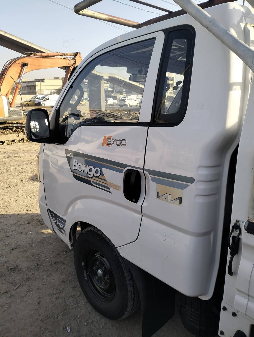 كيا موديل 22 رقم بغداد بيها ربع مصلح بس ممصبوغ ماشيه 185 مكان بغداد الشعب السعر 140 وبيها مجال بسيط للستفسار ***********
