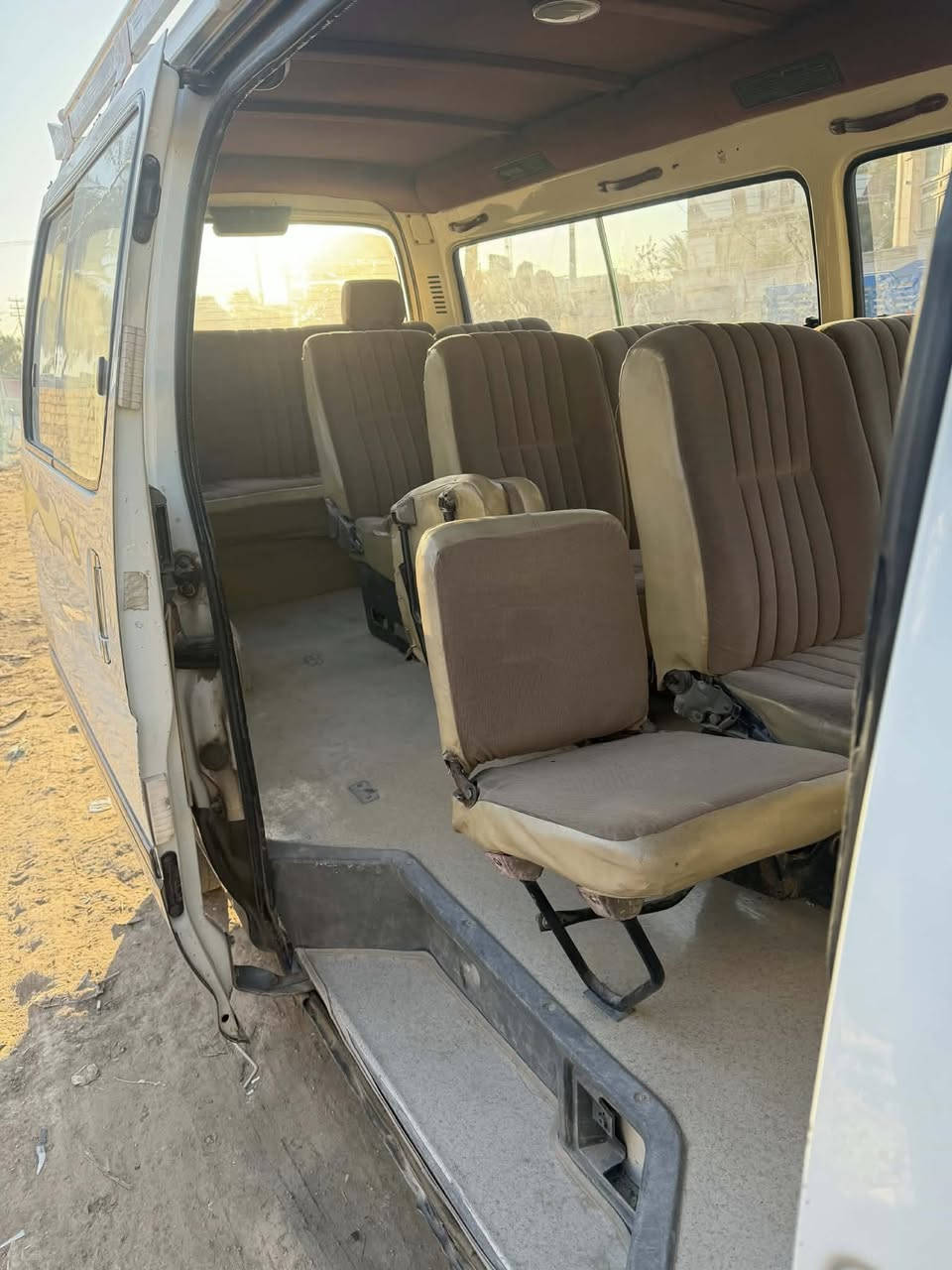 فوتون الوان مديل 2015 للبيع مكفوله عده المكينه بيه خيط تبخير للاستفسار اكثر الاتصال *********** او ***********
