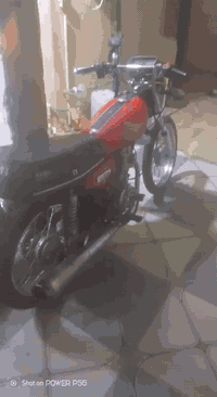 سلام عليكم من رخصه الادمن خواني دراجه بارت اوراق ماشي بل معامله مالته ومطلعله قرص الدراجة ما ناقصه شي بس المكينه بيه صوت طكطكه بس ما عليه شي ما ياثر عليه بس صوت السعر 700 وبيه مجال قليل قليل رقمي للاستفسار ***********
