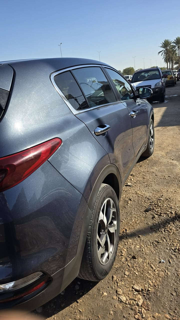 السلام عليكم
سبورتج للبيع موديل ٢٠٢١وارد امريكي العداد ١٤٩ قابله للزياده رقم اربيل دولي صبغ جاملغ وتعديل بحافت البنيد نص فول تبريد خلفي كشن السائق كهرباء مري شفط السعر ١٧٠ وبيها مجال قليل العنوان بابل المحاويل ناحية الإمام 
***********
