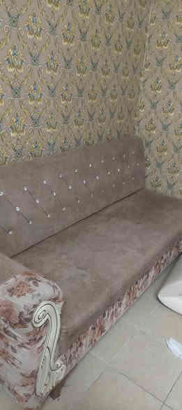 اثاث للبيع قيم وخذ 
***********
