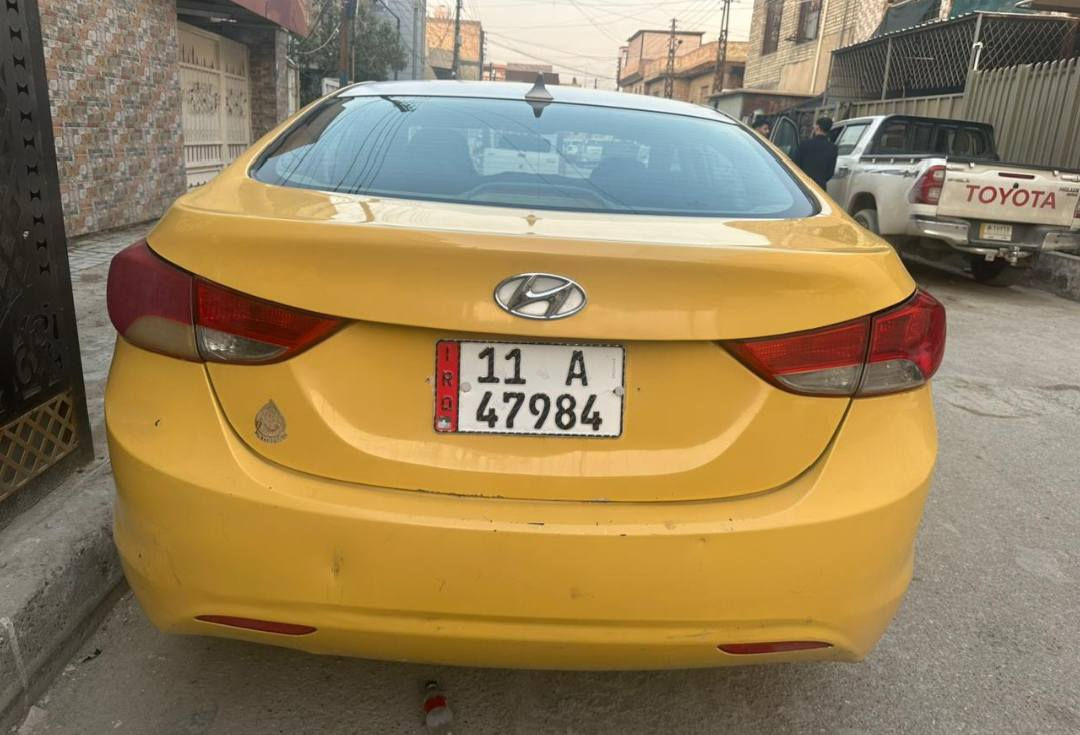 السلام عليكم
 النترا أمريكي🇺🇸 12
حادثها سطحي بنيد نفسه مصلح 
لغود وشواصي ودواخل كفاله  
 ليبل واحد بدون تبديل 
 محرك وكير صدر خير من الله
 تخم تاير جديد
 مواصفات نص فول
 رقم بغداد دولي
 مصفرة هيئة وغرامات تحويل ثاني يوم
 مكان بغداد البلديات 
السعر 93 وبيه مجال بسيط 
 رقم الهاتف ***********
