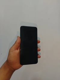 واي s9 ذاكره 128 دبل سيم   قطاره بل شحن   رام 4   الكامره الماميه عطله...