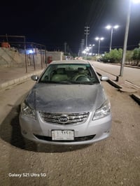 بيوايدي موديل 13 كفاله عامه حداده وكير ومكينه كفاله تخم تاير مصفره هيه...