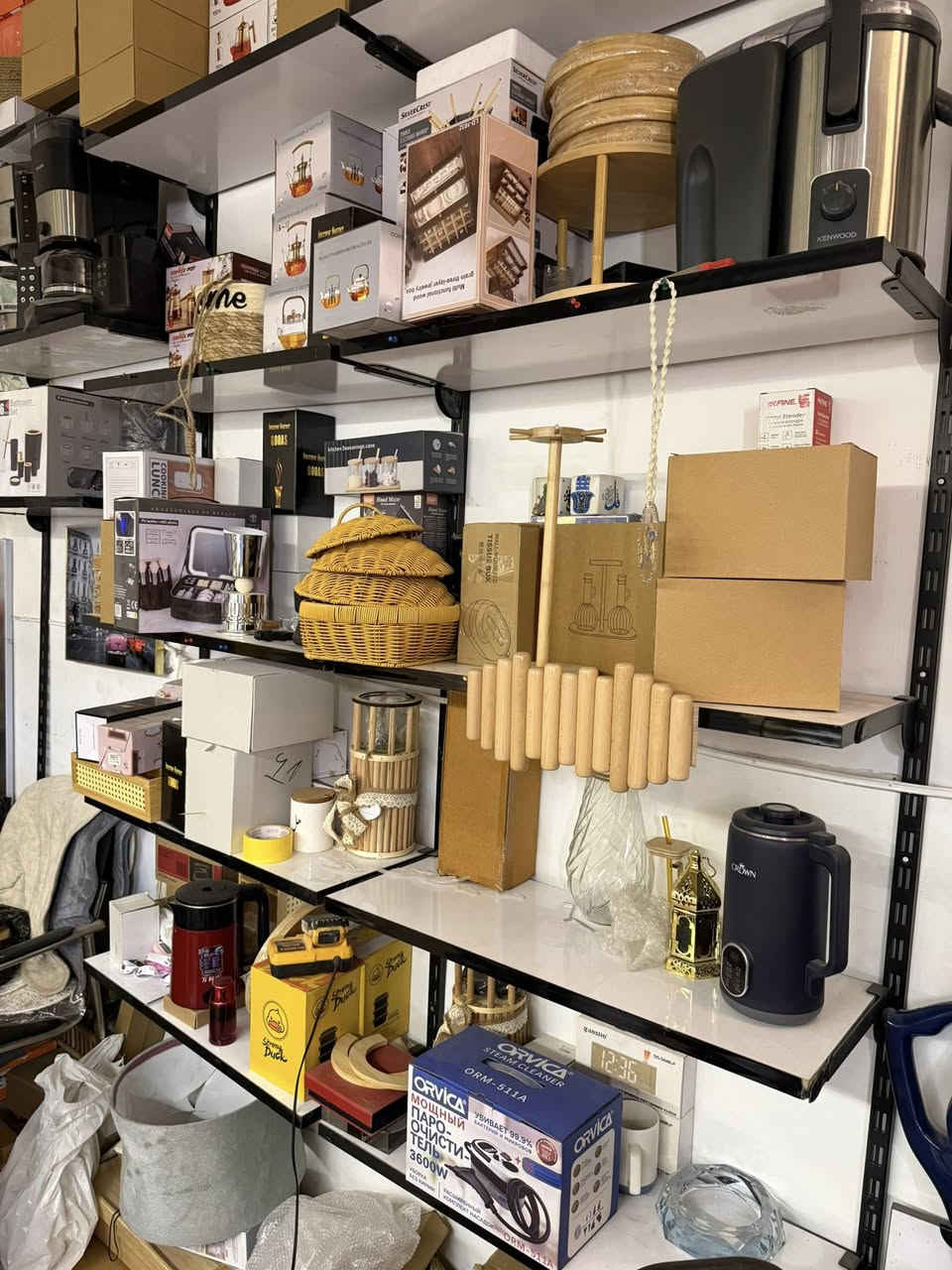 السلام عليكم متوفر رفوف تقريبا 38 لو 40 رف العرض 80 العمق 30 السمك 3 سم يعني الثقيل مو الخفيف مكاني بغداد اعظميه بدون السكك لان مينفتحن سعرهن 275


**إذا كنت صاحب هذا الإعلان وتريد حذفه لأي سبب، رجاءا أرسل رسالة إلى الدعم الفني**