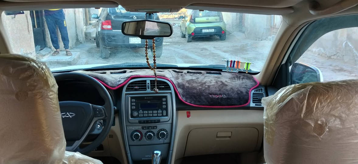 سلام عليكم شيري تيكو2012شكل 2013 لبيع لسيارة بلديه من ضربه من ولخياس كير ومكينه بلدي برقم الجديد  سياره كامله من كل نواحي مكاني بغداد رشاد رقم  ***********
