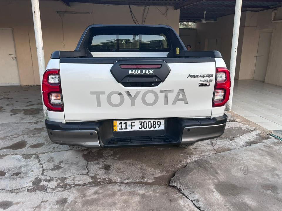 موديل ٢٠٢٤ مكفولة ماشية ١٨٠٠٠ الف كيلو متر للبيع مستعجل    *********** الاتصال
